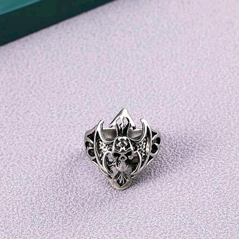 Skull Decor Ring For Men's And Women's.